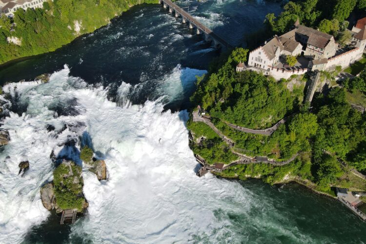 Nouveau client aux chutes du Rhin